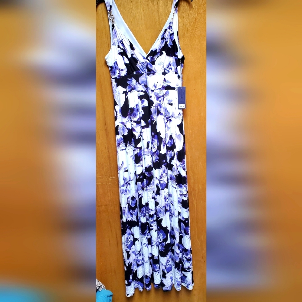 Jennifer Lopez Long Floral Sleeveless Sundress